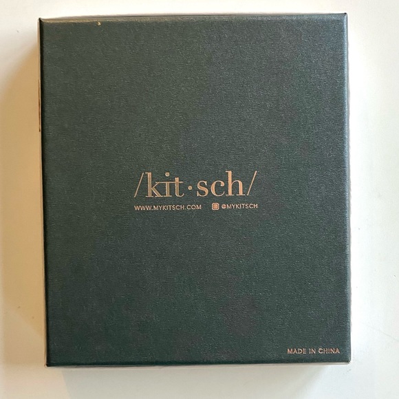 Kitsch Gold Plated Unstoppable  Arrows Necklace and Earring Set New - Picture 8 of 11